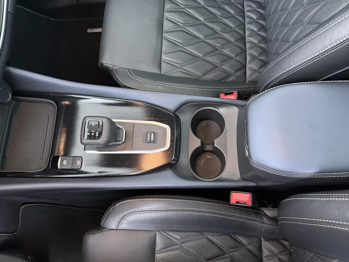 1.3 MHEV Xtronic Tekna Plus | AUTOMAAT | Lederen Bekl. | Panoramadak |