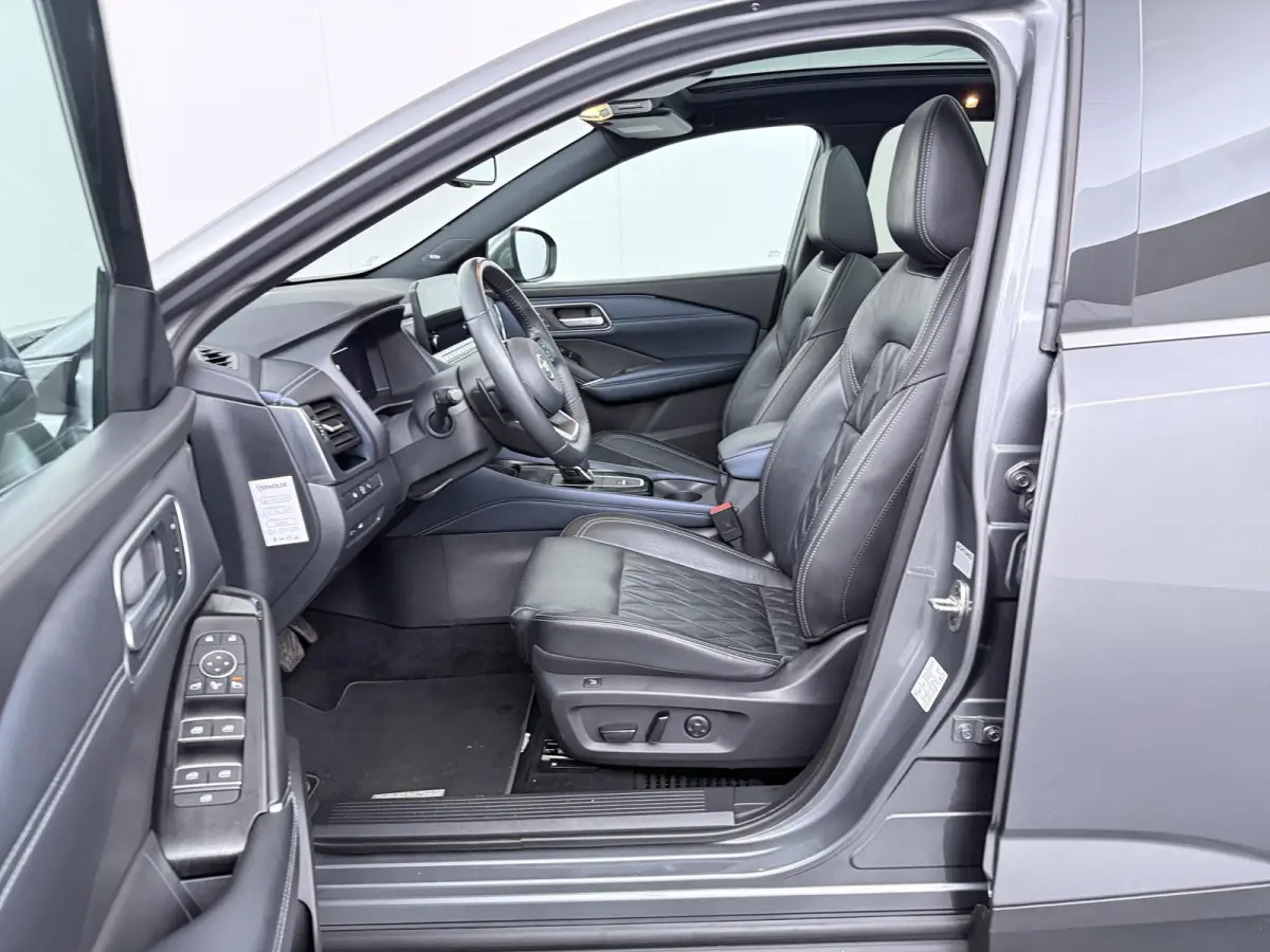 1.3 MHEV Xtronic Tekna Plus | AUTOMAAT | Lederen Bekl. | Panoramadak |