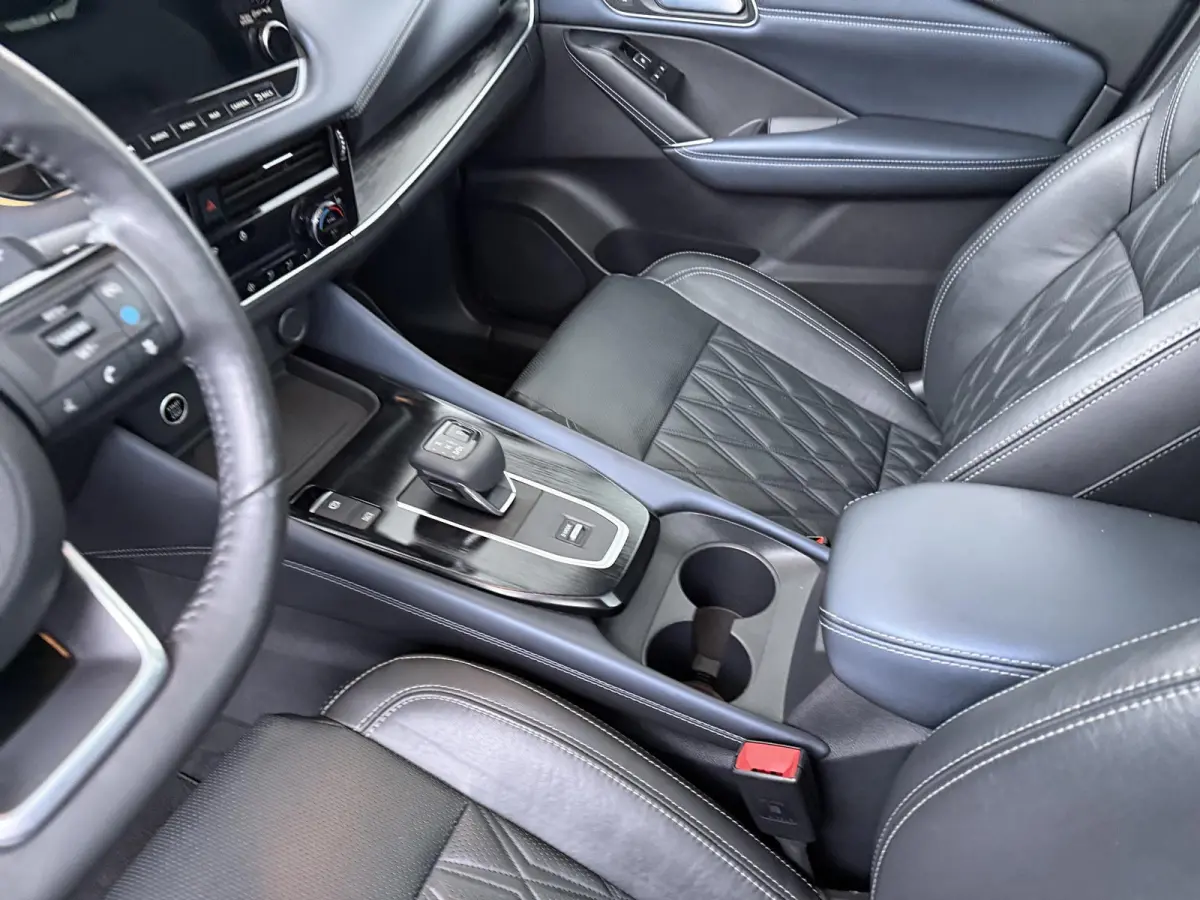 1.3 MHEV Xtronic Tekna Plus | AUTOMAAT | Lederen Bekl. | Panoramadak |