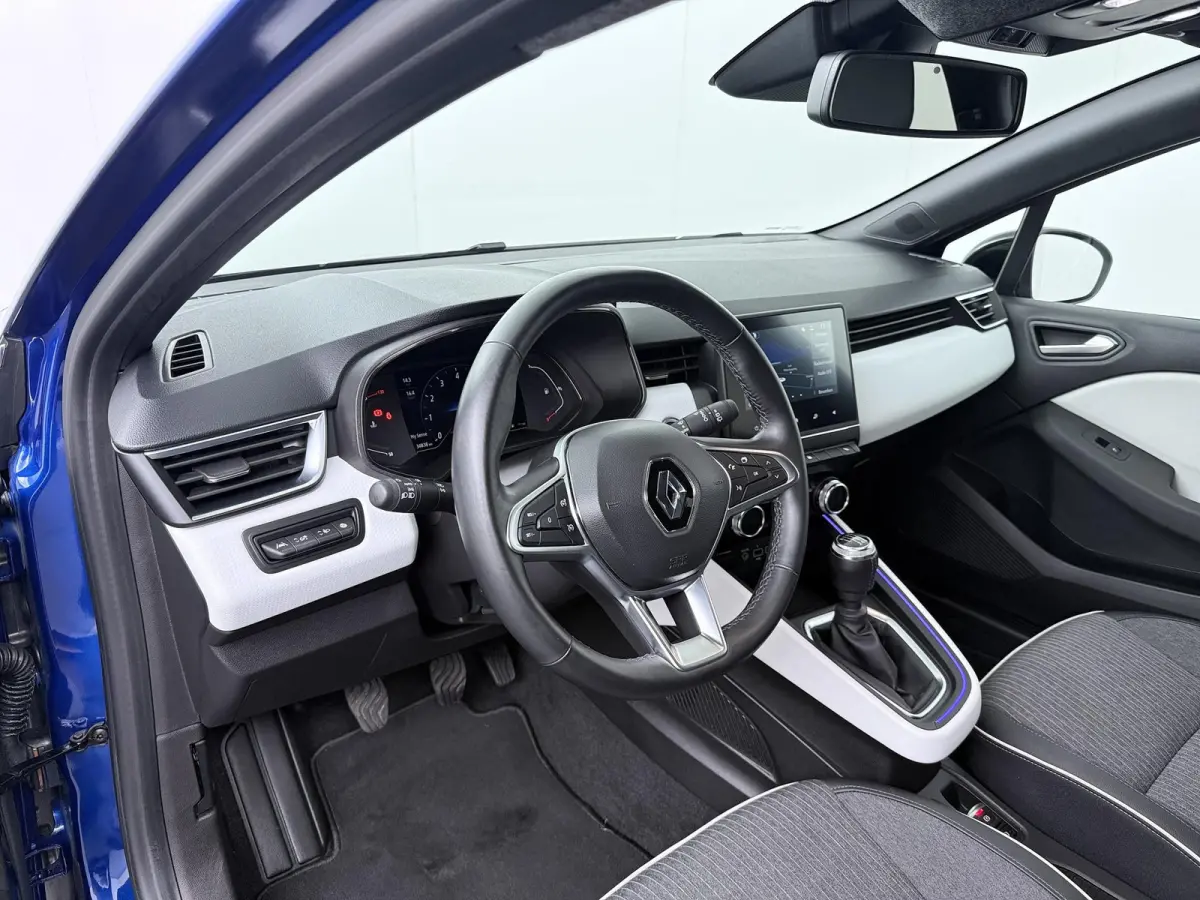 TCe 90 GPF Techno | Parkeercamera | Navigatie | Stoel- & Stuurverw. |
