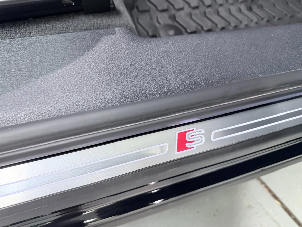35 TFSI 2X S-LINE BLACKLINE 20'' SFEERVERL/CARPLAY/ADAPT-CR/DAB/SONOS/ELECTR-STOELEN///
