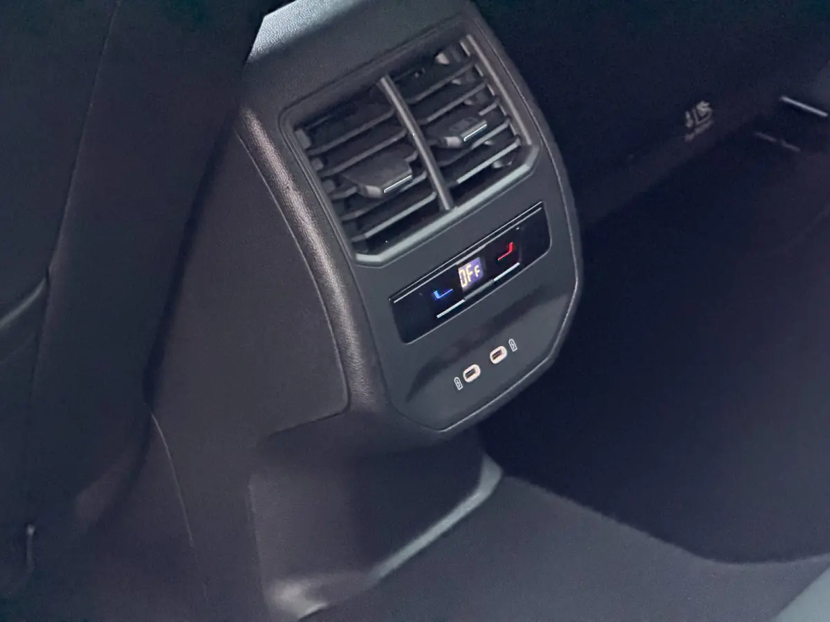 1.5 eTSI FR LED ACC Beats Keyless Camera Stoelvw