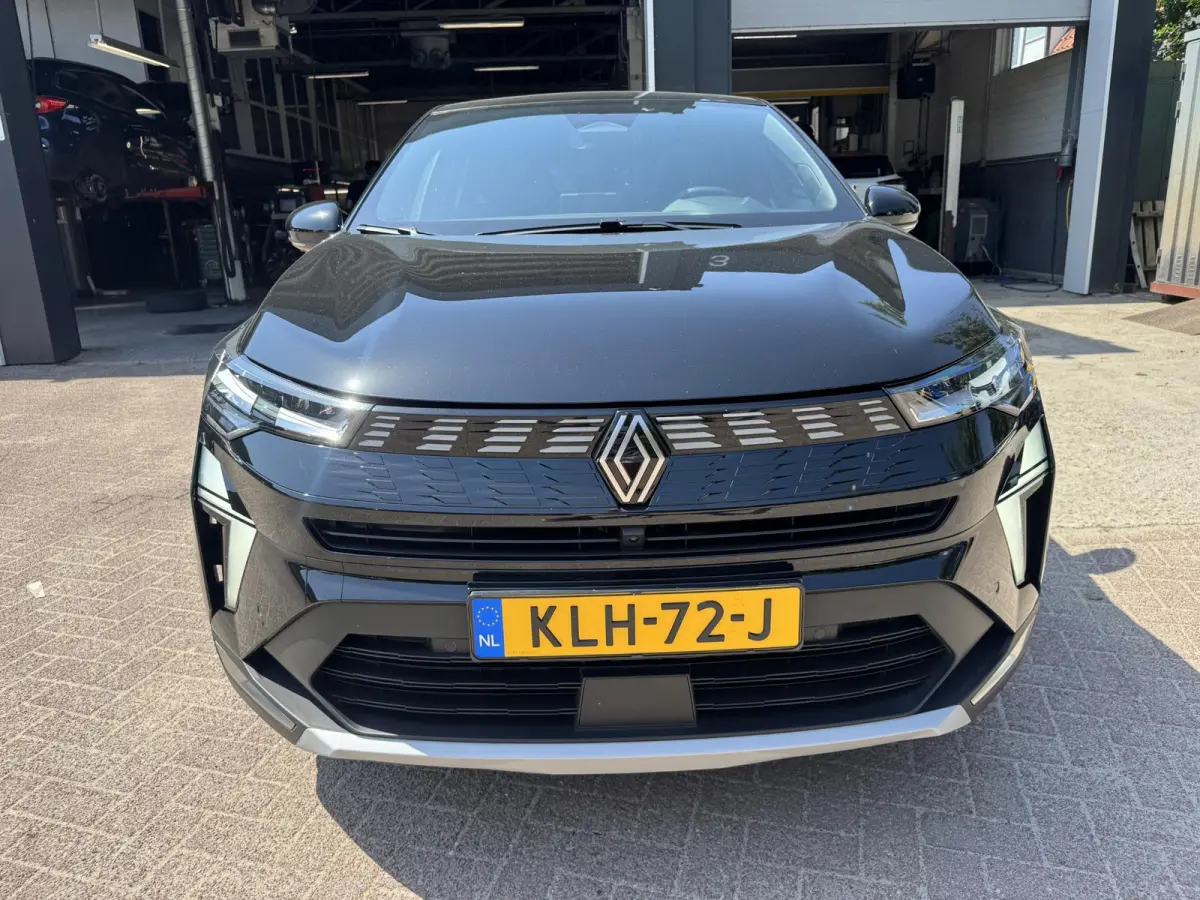 1.6 E-Tech full hybrid 145 Iconic+Panoramadak!!