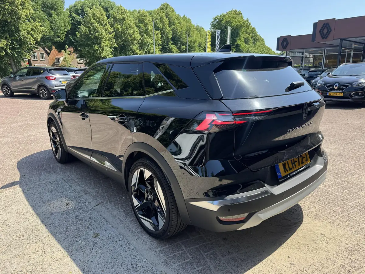 1.6 E-Tech full hybrid 145 Iconic+Panoramadak!!
