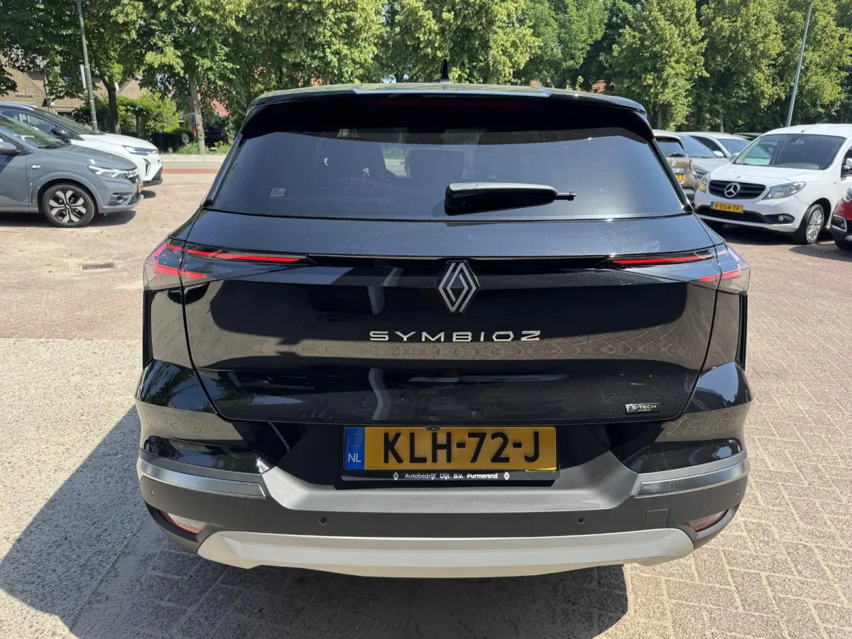 1.6 E-Tech full hybrid 145 Iconic+Panoramadak!!