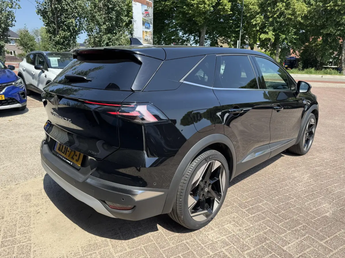 1.6 E-Tech full hybrid 145 Iconic+Panoramadak!!
