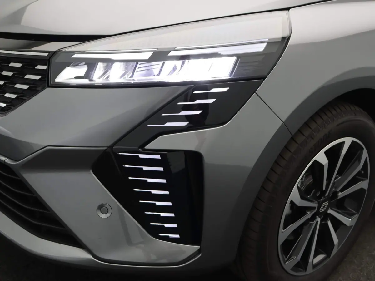 TCe 90pk GPF techno | Apple carplay | Android auto | Climate control | Achteruitrijcamera |