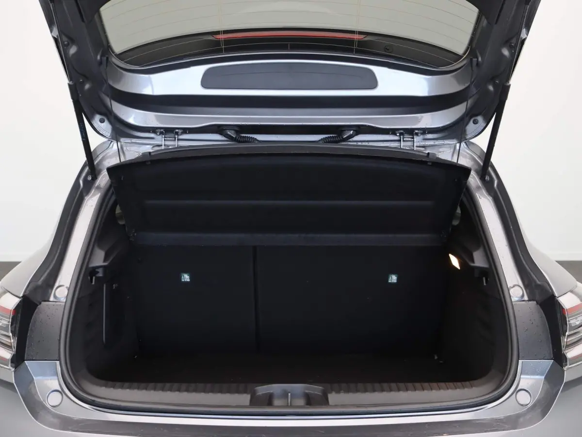 TCe 90pk GPF techno | Apple carplay | Android auto | Climate control | Achteruitrijcamera |