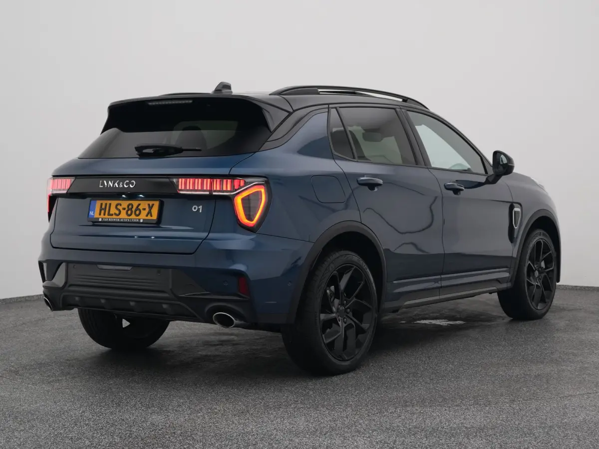 1.5 Plug-in Hybrid | 360° | BLACK | ZWARTE HEMEL | STUURVERWARMING | NLD AUTO