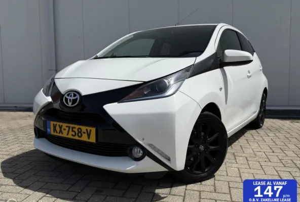 1.0 VVT-i x-sport uitvoering Airco NAP LM velgen