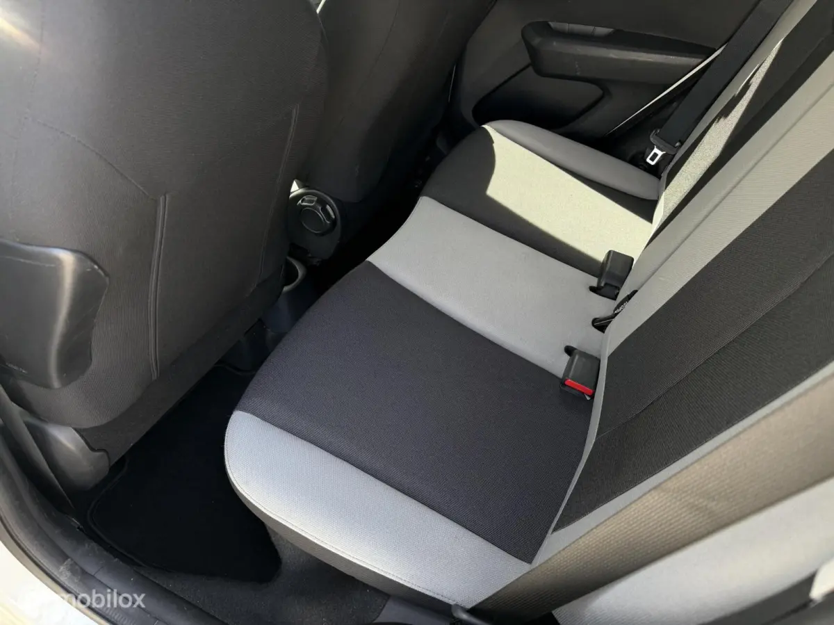 1.0 VVT-i x-sport uitvoering Airco NAP LM velgen