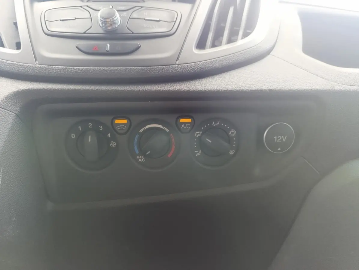 310 2.0 TDCI L2H2 Trend | Camera | Navigatie | Hoog dak | Cruise Control | Trekhaak | Imperiaal | Ladder