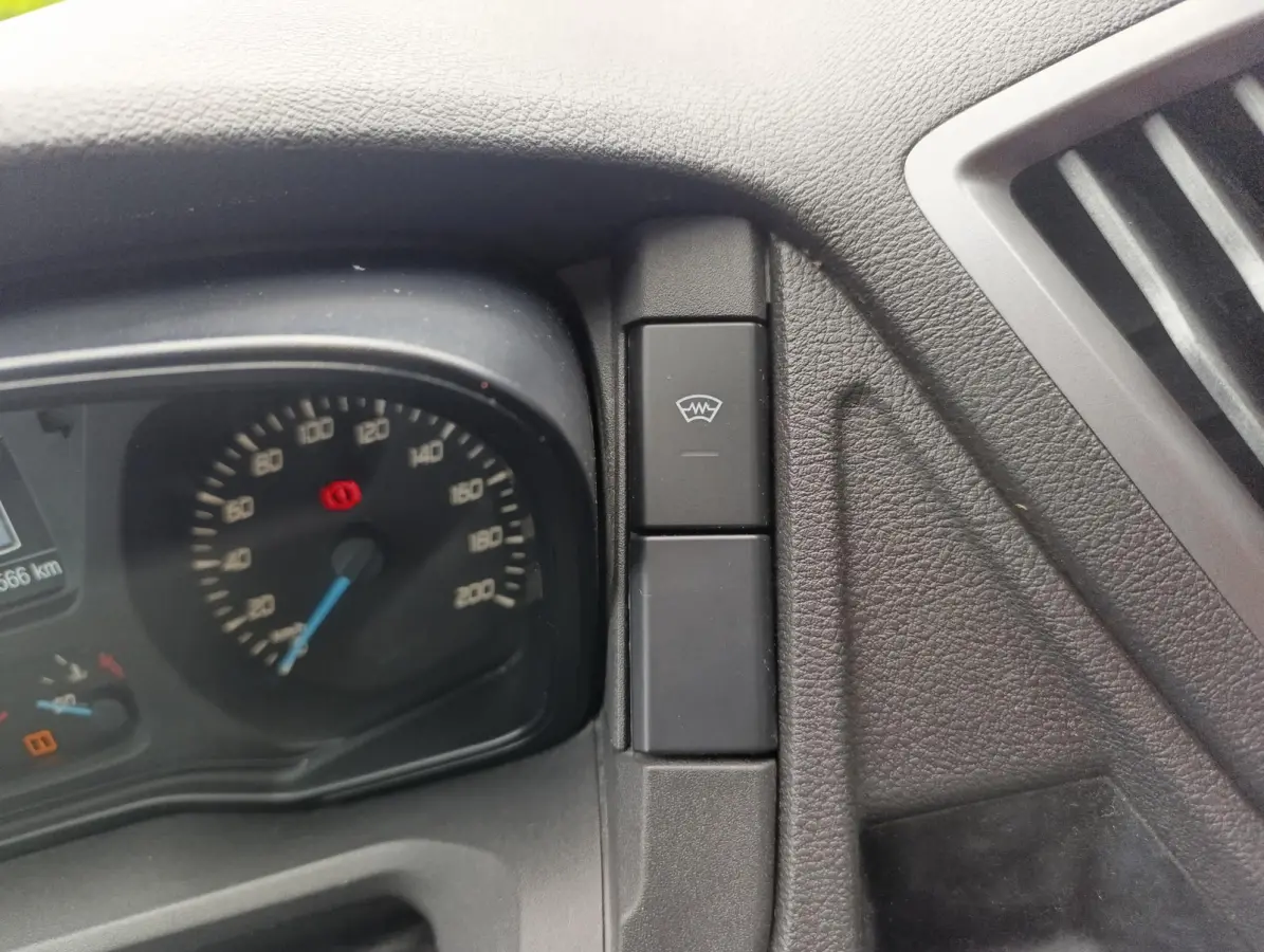 310 2.0 TDCI L2H2 Trend | Camera | Navigatie | Hoog dak | Cruise Control | Trekhaak | Imperiaal | Ladder