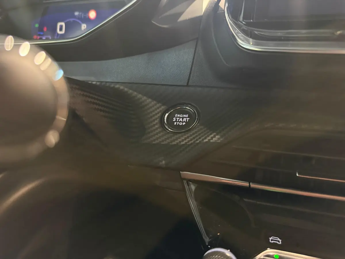 1.2 PureTech 130 GT 360 camera