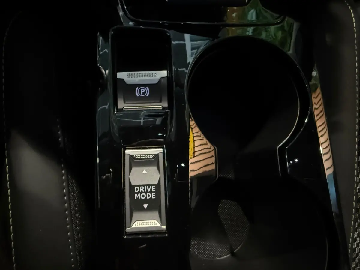 1.2 PureTech 130 GT 360 camera