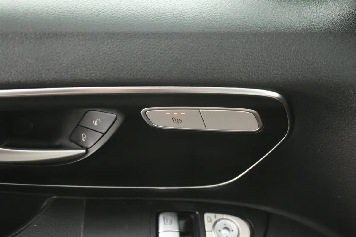 114 CDI Lang | Automaat | Airco | Cruise | Camera | Carplay | 3 Zits | Trekhaak