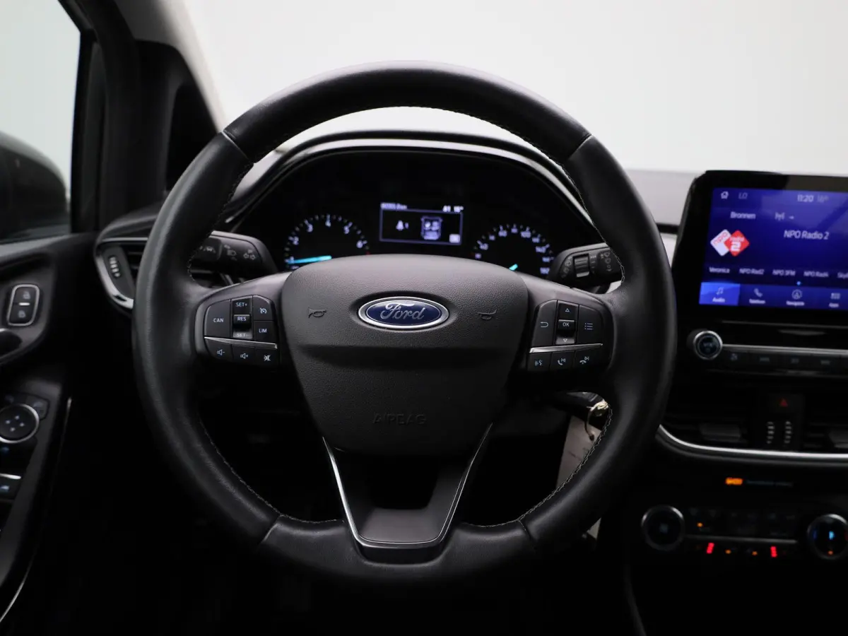 1.0 EcoBoost Titanium Winterpack | PDC | LMV | Navigatie | Apple carplay | Cruise