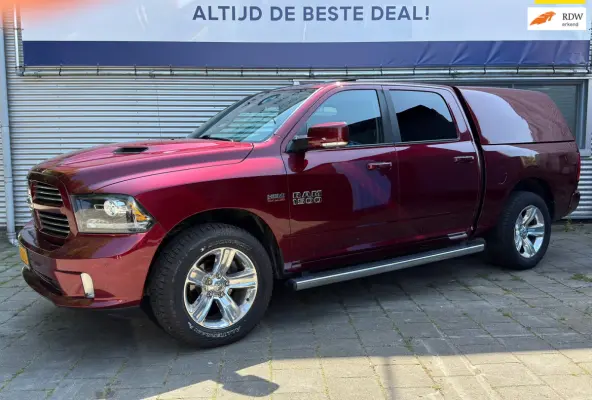 1500 5.7 V8 Quad Cab 6'4 l Schuifdak l Leder l Luchtvering l Navi l Camera l