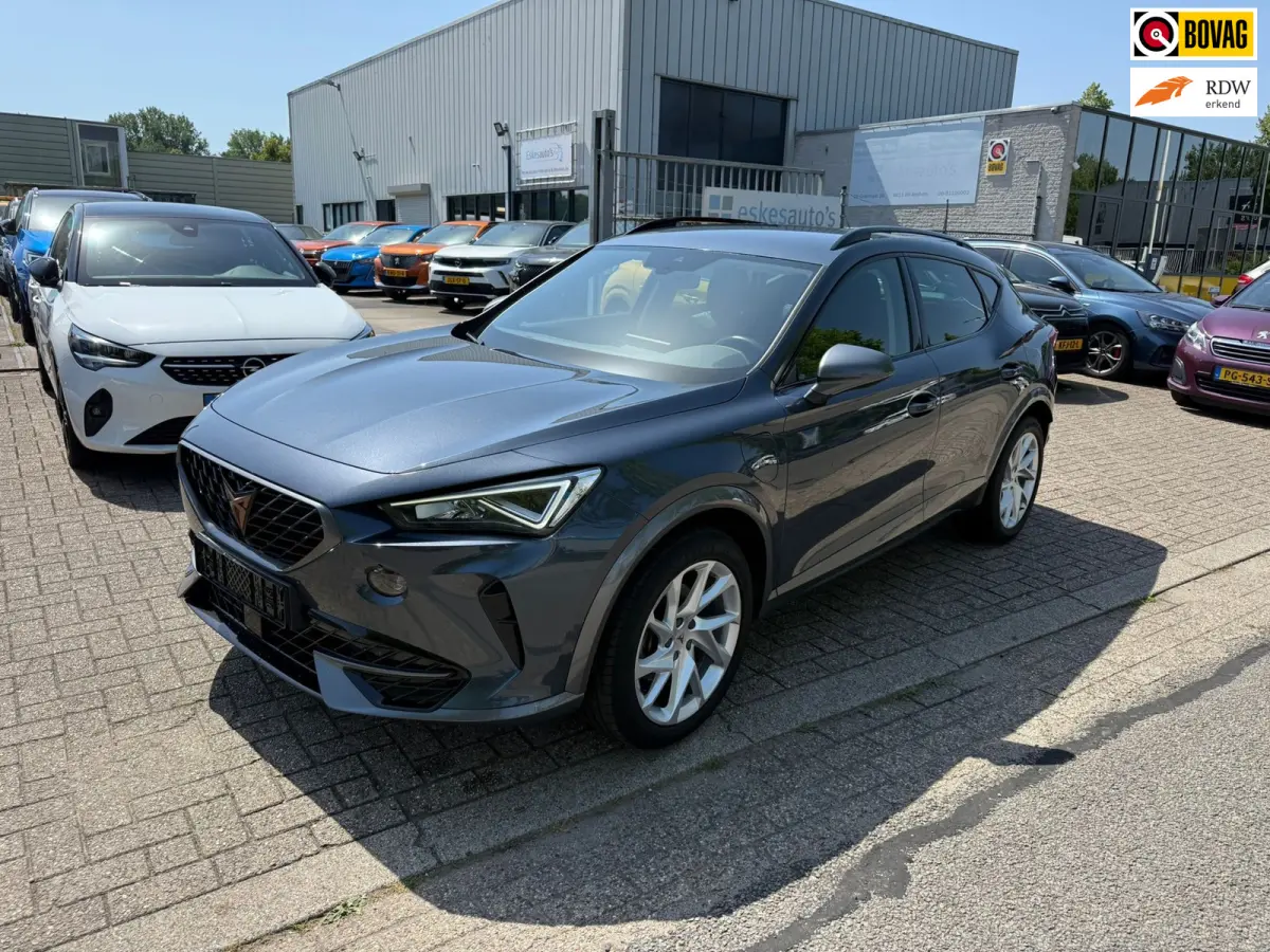 1.4 e-Hybrid Business, Navi, Camera, INC BTW, Dealer auto