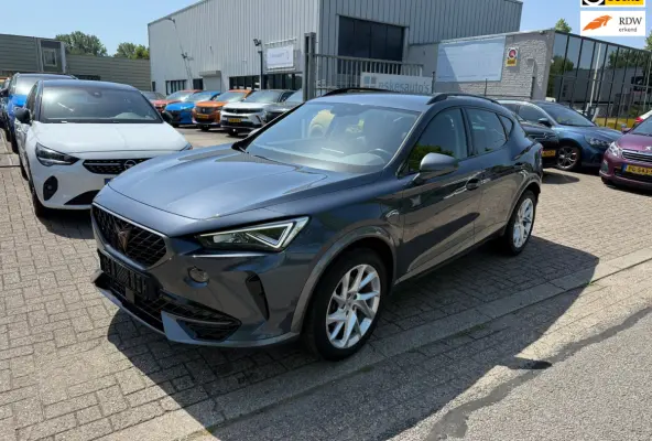 1.4 e-Hybrid Business, Navi, Camera, INC BTW, Dealer auto