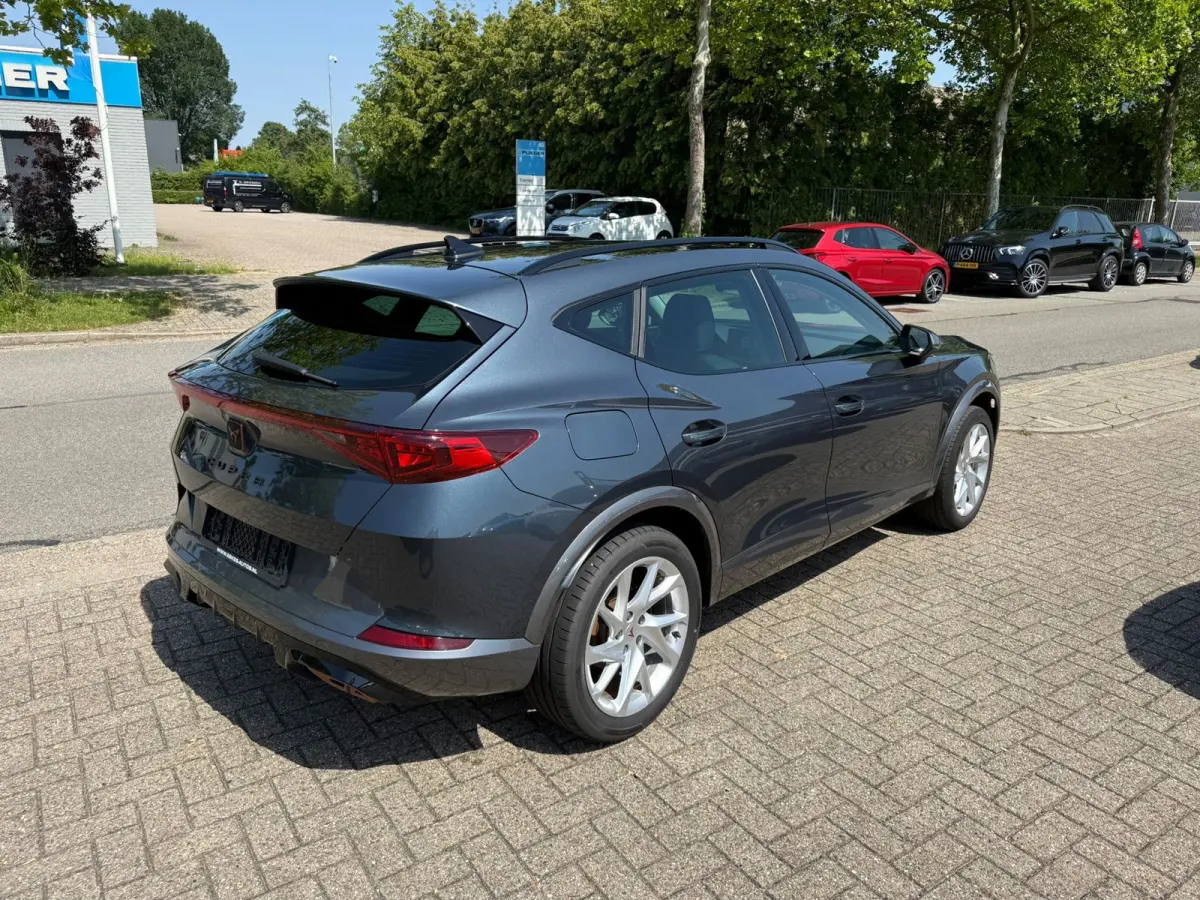 1.4 e-Hybrid Business, Navi, Camera, INC BTW, Dealer auto