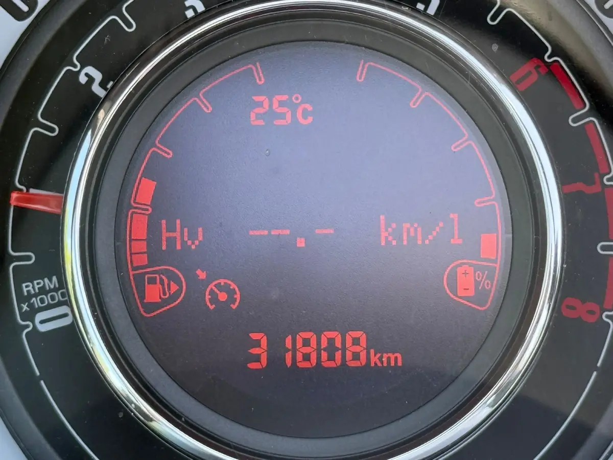 1.0 Hybrid Dolcevita, Navigatie, Airco, 1ste eigenaar, INC BTW