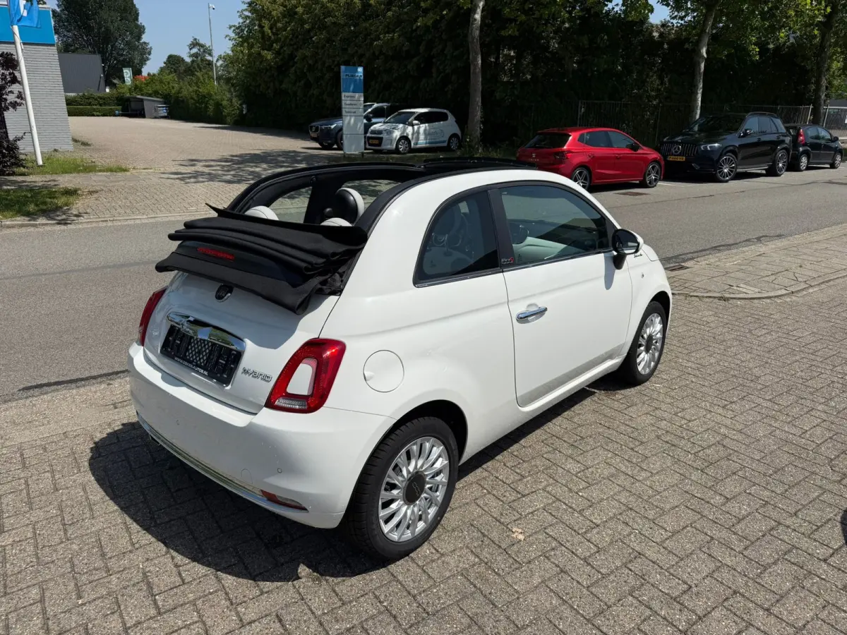 1.0 Hybrid Dolcevita, Navigatie, Airco, 1ste eigenaar, INC BTW