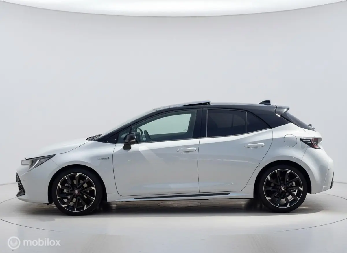 2.0 Hybrid GR-Sport Plus PANO|HUD|JBL|CAMERA|