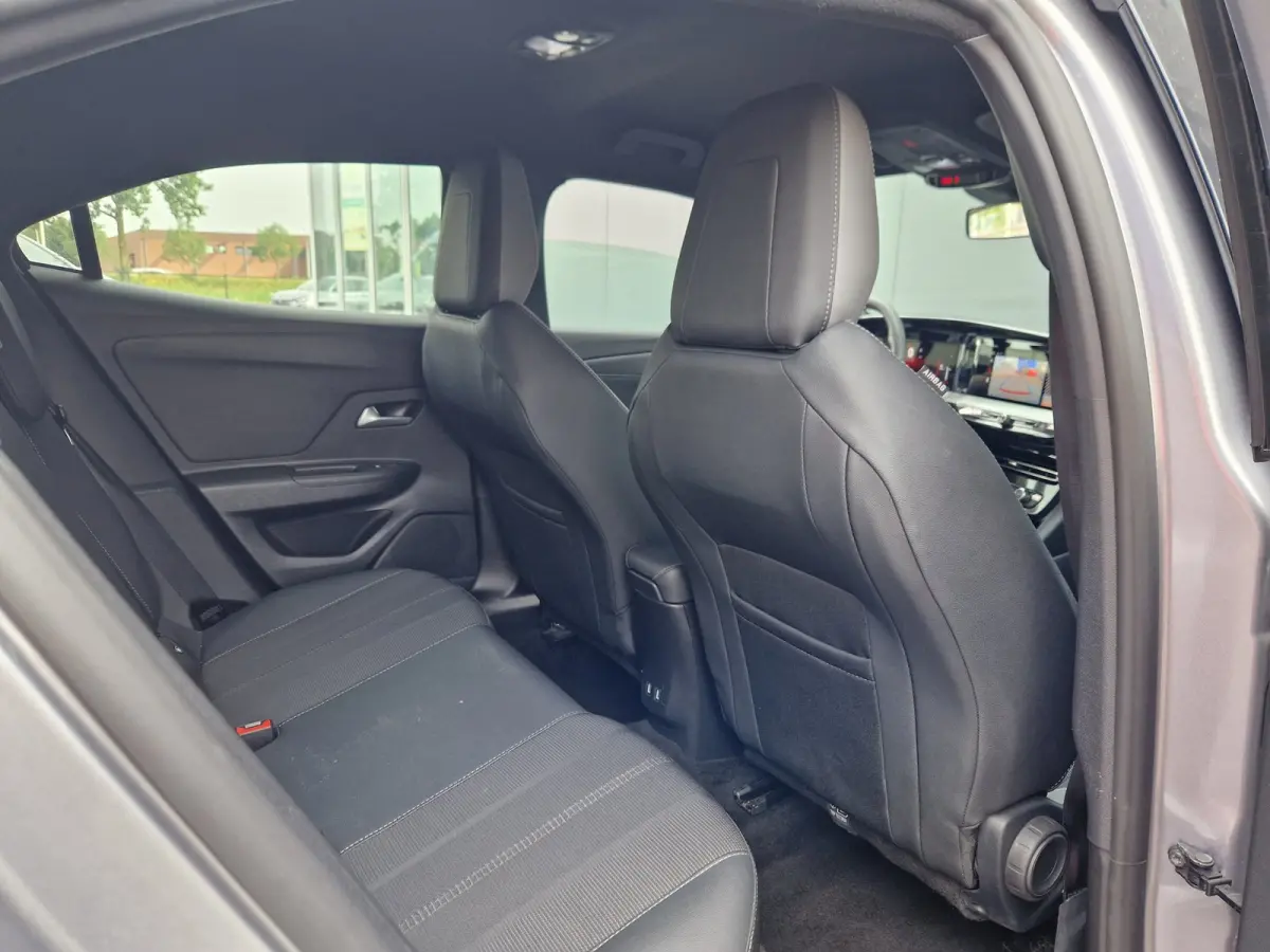 1.2 Hybrid GS 136PK Facelift /Led /Camera /DAB