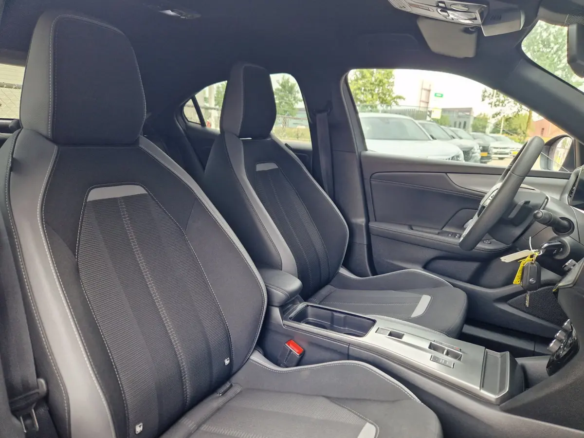 1.2 Hybrid GS 136PK Facelift /Led /Camera /DAB