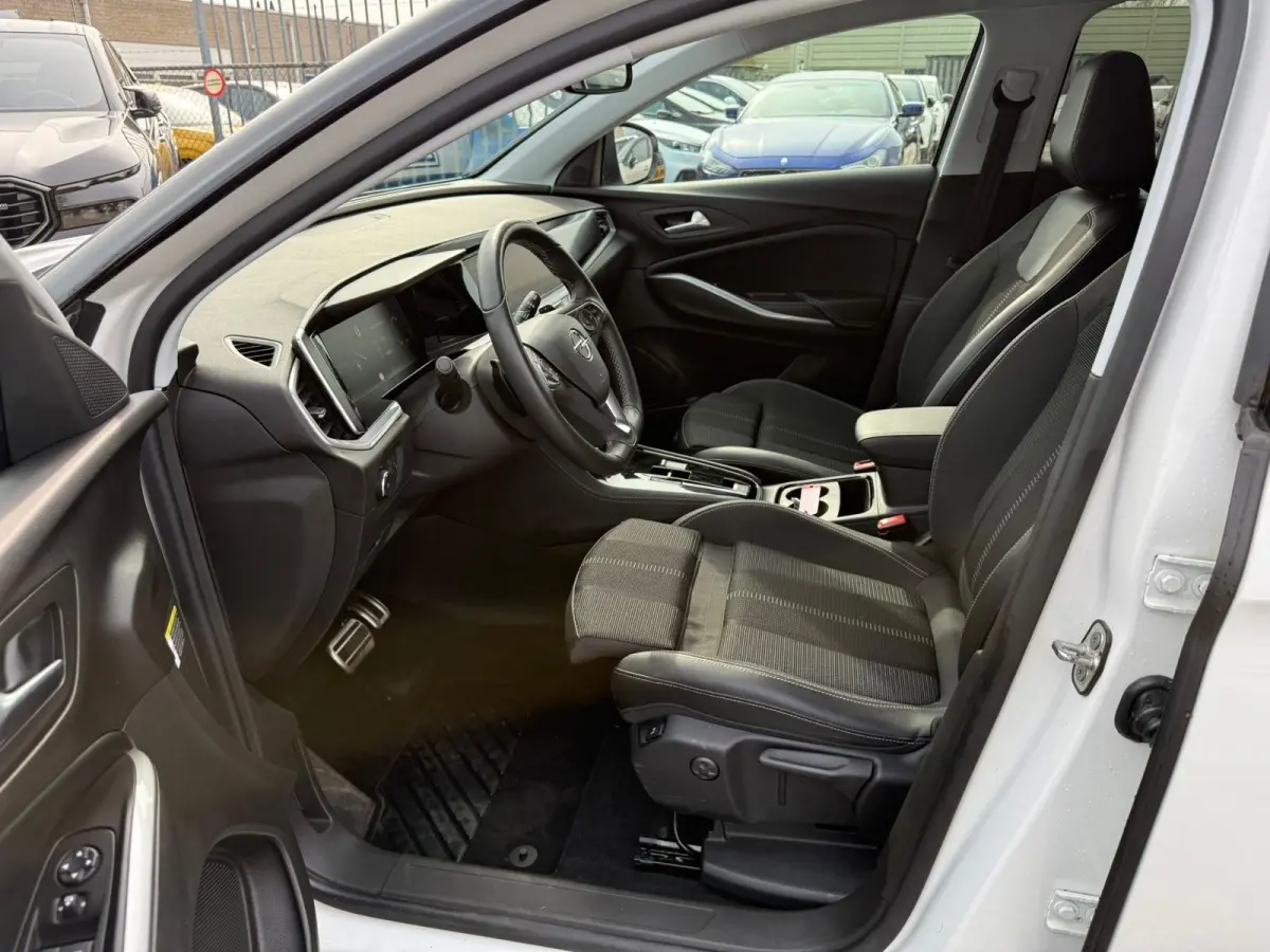 1.2 Turbo GS, Automaat, Navi, Nieuwstaat, Dealer auto
