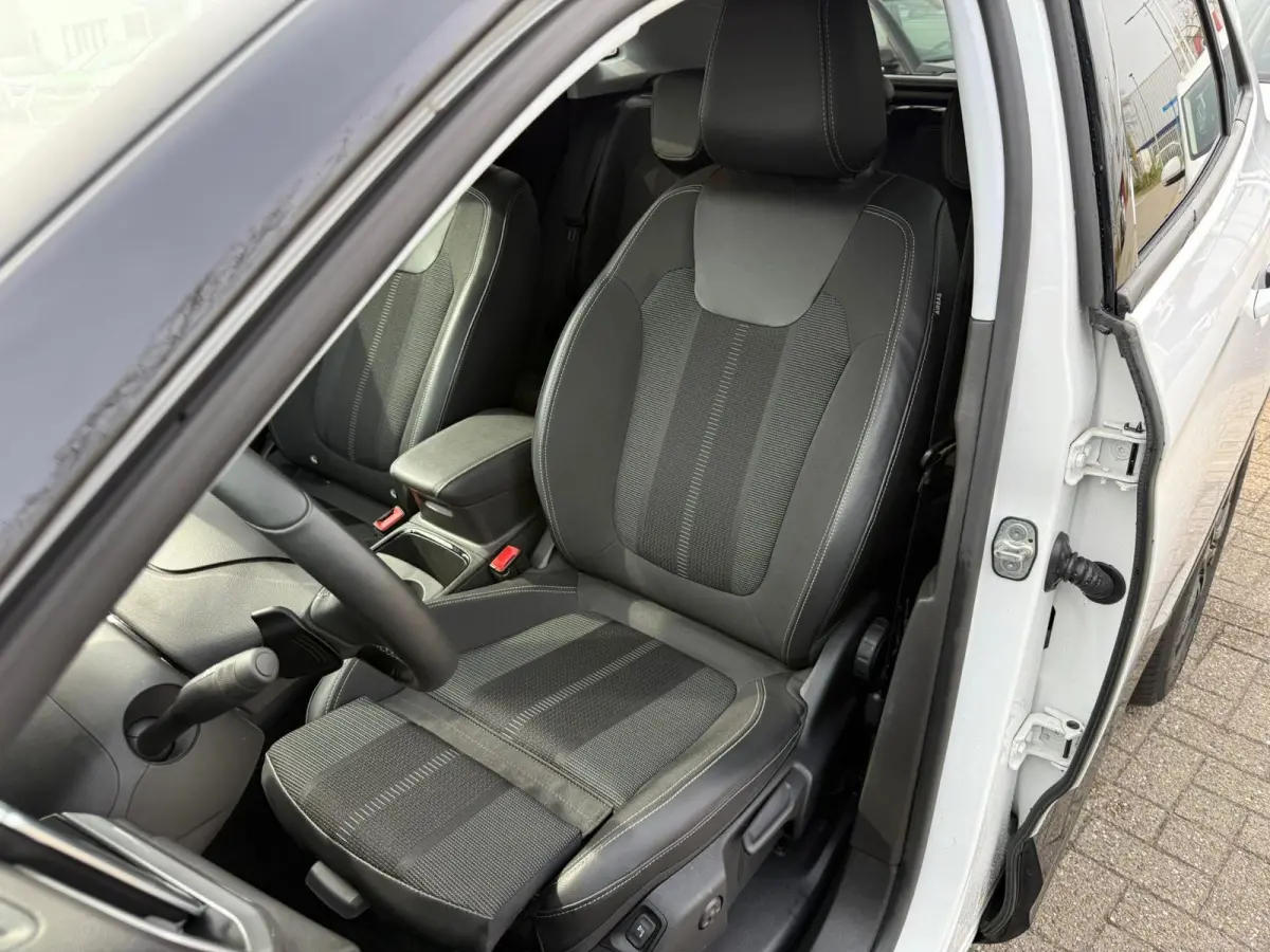 1.2 Turbo GS, Automaat, Navi, Nieuwstaat, Dealer auto