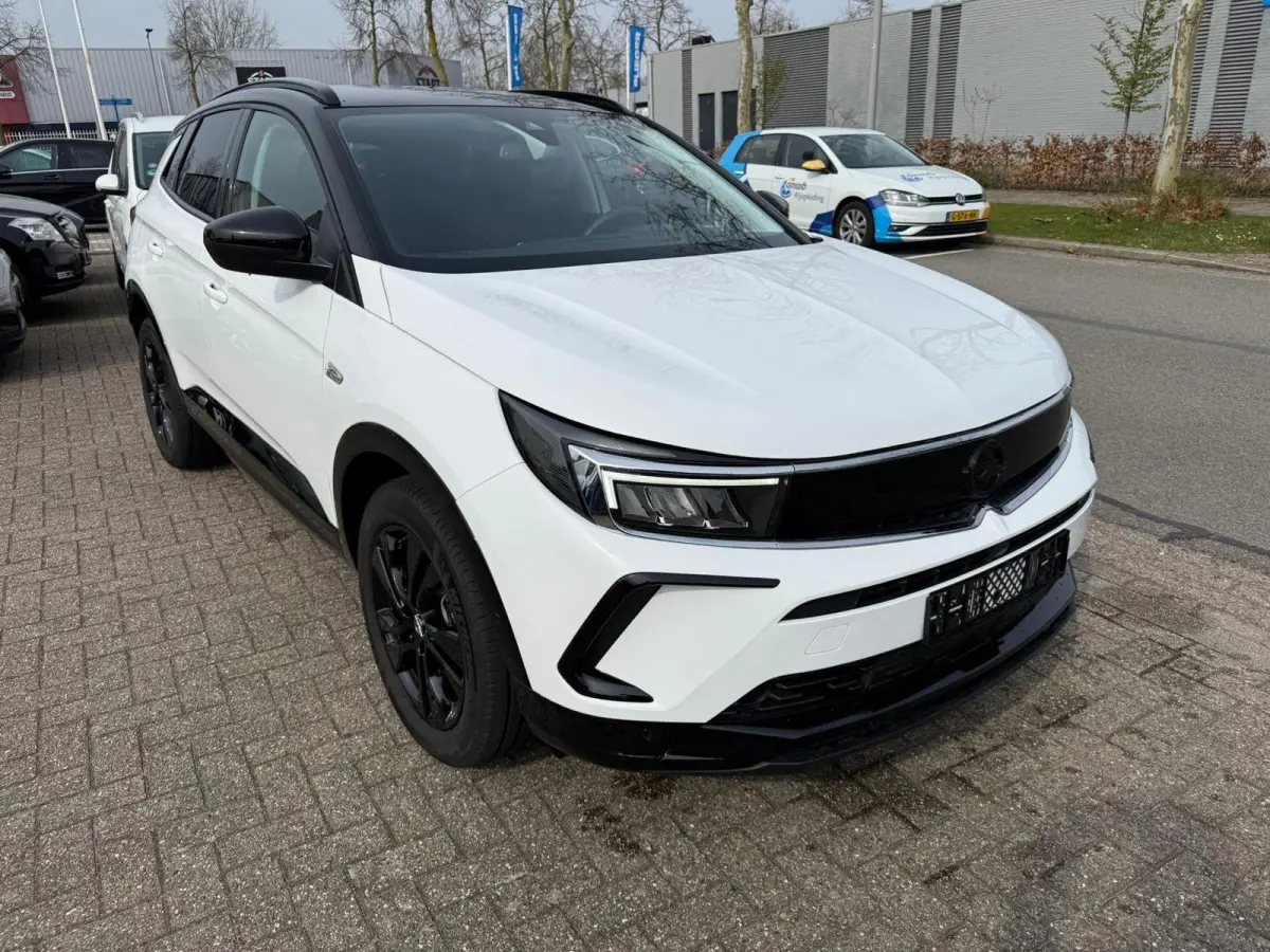 1.2 Turbo GS, Automaat, Navi, Nieuwstaat, Dealer auto