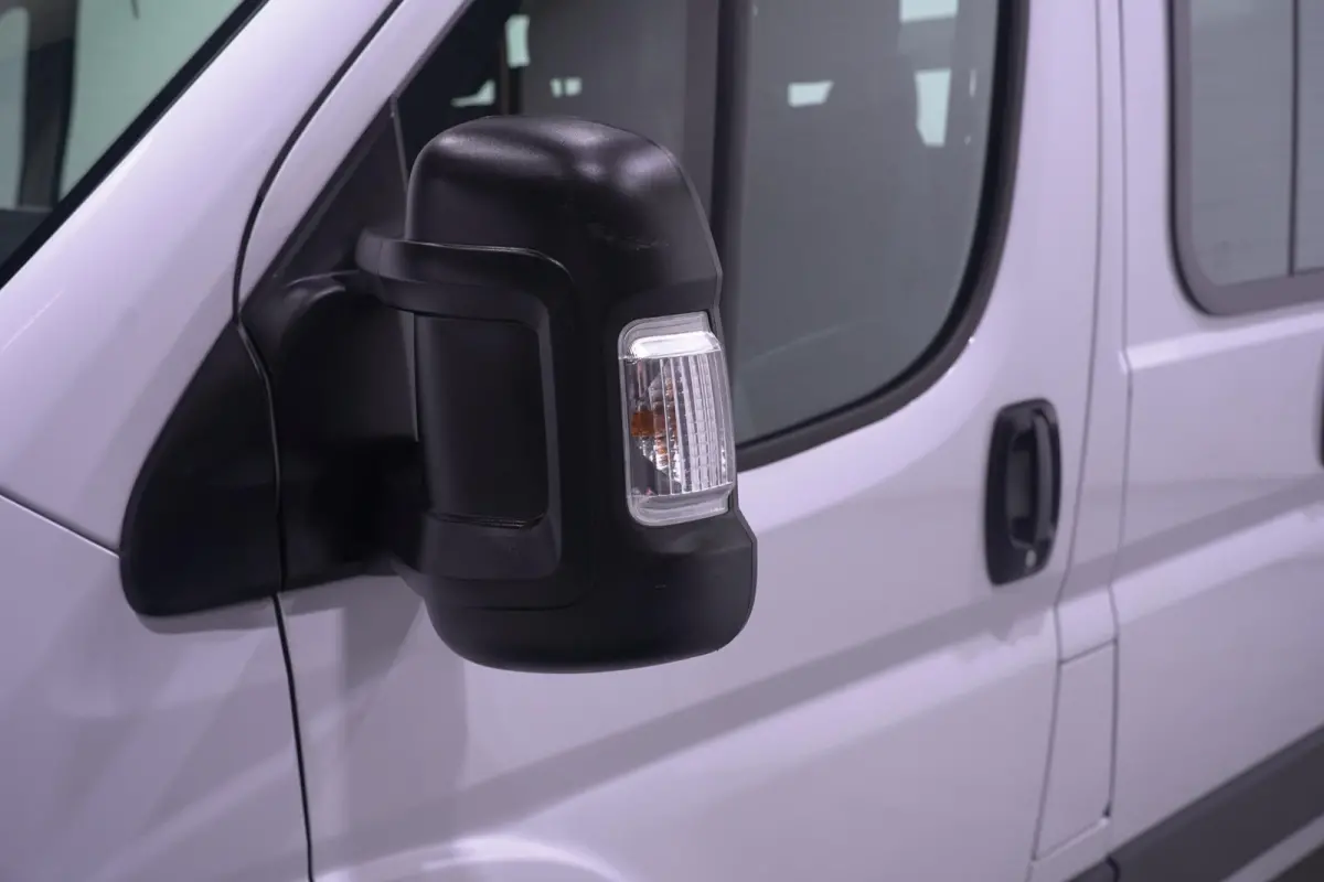 2.2d 140 pk Pick Up / Open Laadbak Dubbel Cabine 7p Airco, Cruise Control, LxBxH 280x210x40 cm