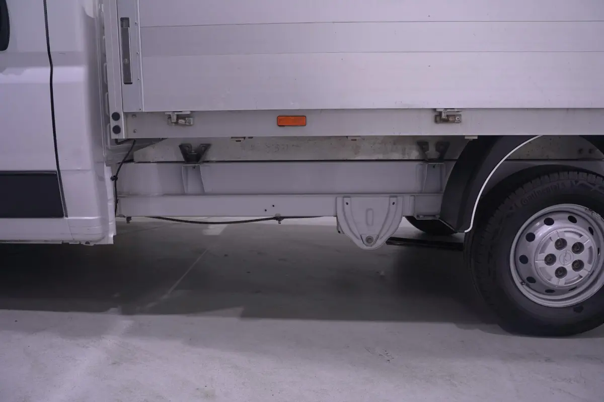 2.2d 140 pk Pick Up / Open Laadbak Dubbel Cabine 7p Airco, Cruise Control, LxBxH 280x210x40 cm