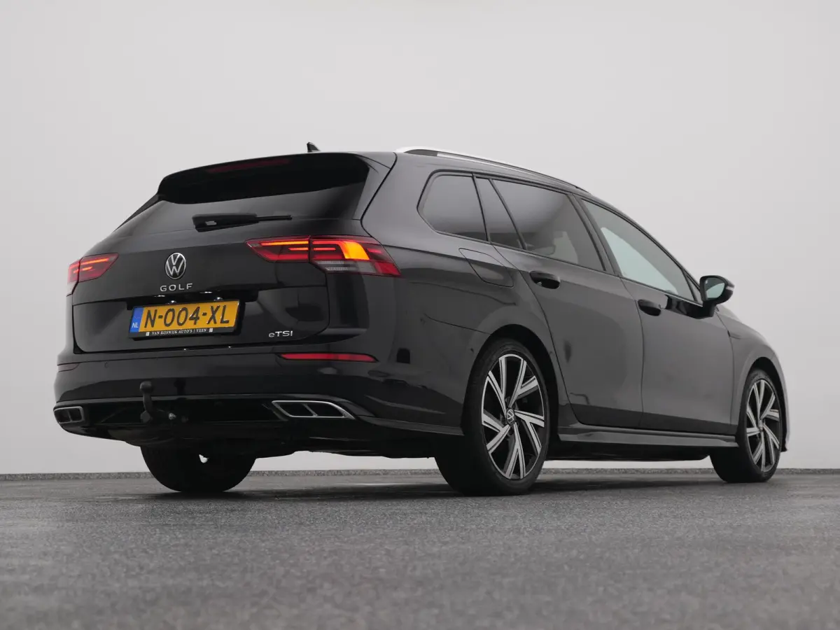 1.5 eTSI R-Line Business | CAMERA | ADAPTIVE | TREKHAAK | STOEL- EN STUURVERW.