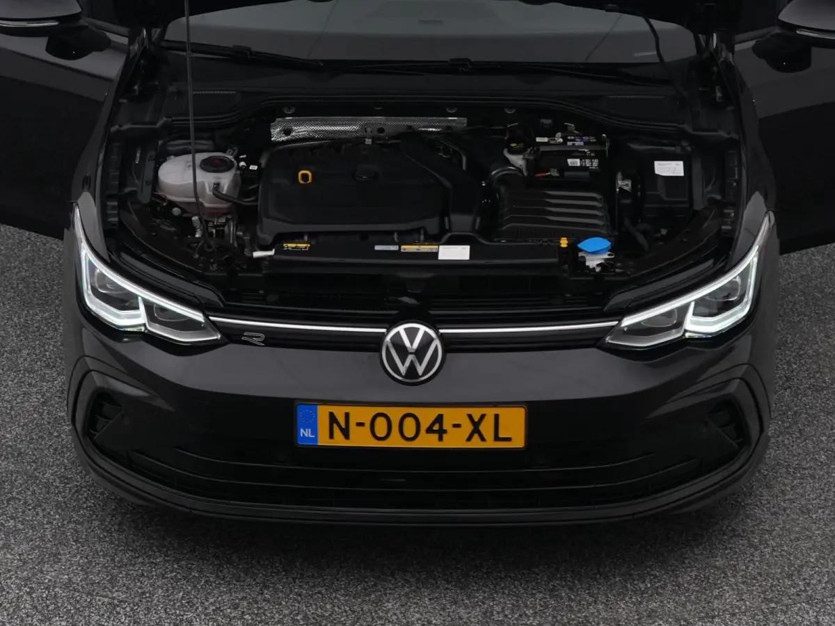 1.5 eTSI R-Line Business | CAMERA | ADAPTIVE | TREKHAAK | STOEL- EN STUURVERW.