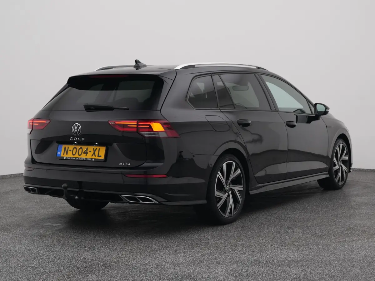 1.5 eTSI R-Line Business | CAMERA | ADAPTIVE | TREKHAAK | STOEL- EN STUURVERW.