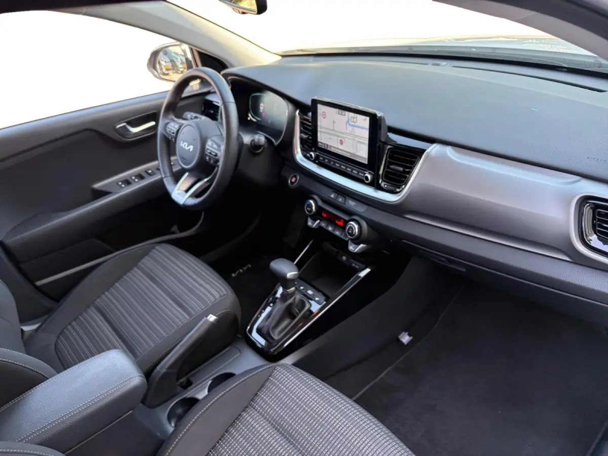 1.0 T-GDi MHEV DynamicPlusLine | Automaat | Cruise Control | Climate Control | Stoelverwarming | Stuurverwarming | Camera | Privacy Glass |