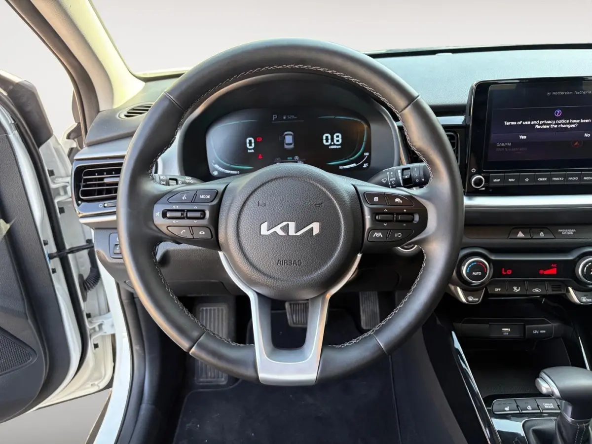 1.0 T-GDi MHEV DynamicPlusLine | Automaat | Cruise Control | Climate Control | Stoelverwarming | Stuurverwarming | Camera | Privacy Glass |