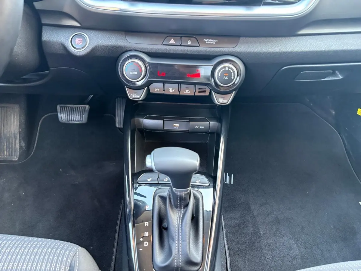 1.0 T-GDi MHEV DynamicPlusLine | Automaat | Cruise Control | Climate Control | Stoelverwarming | Stuurverwarming | Camera | Privacy Glass |
