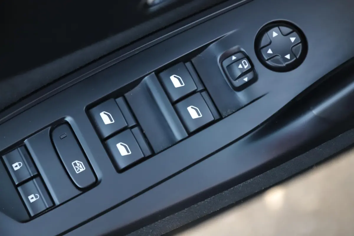 1.2 PureTech Active Pack Business 110PK Navigatie Carplay Android Climate Cruise Control