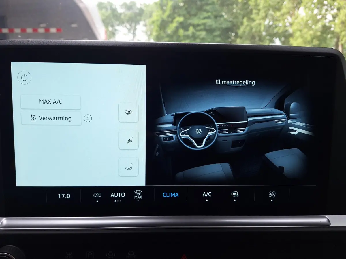 32 L1H1 100kW (Carplay,Pdc,Pomp,5j gar)