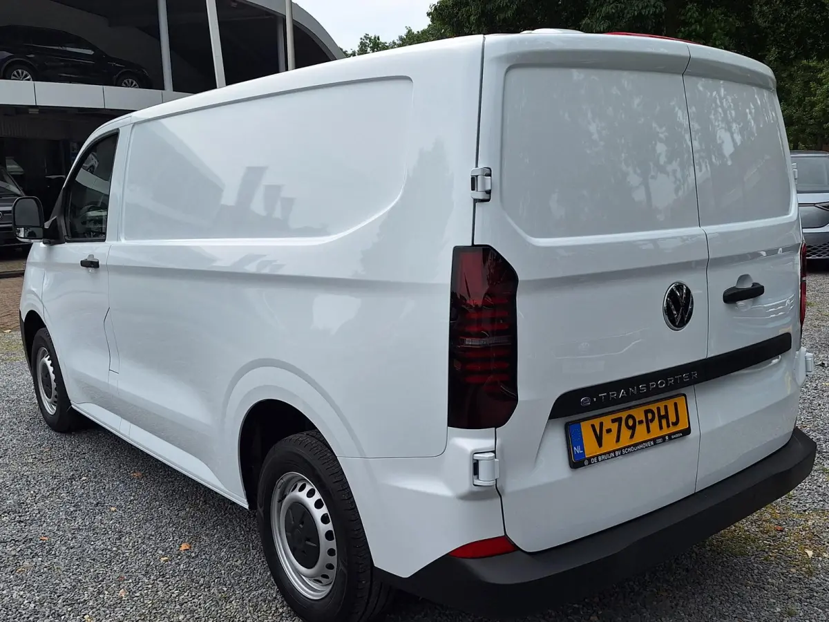32 L1H1 100kW (Carplay,Pdc,Pomp,5j gar)