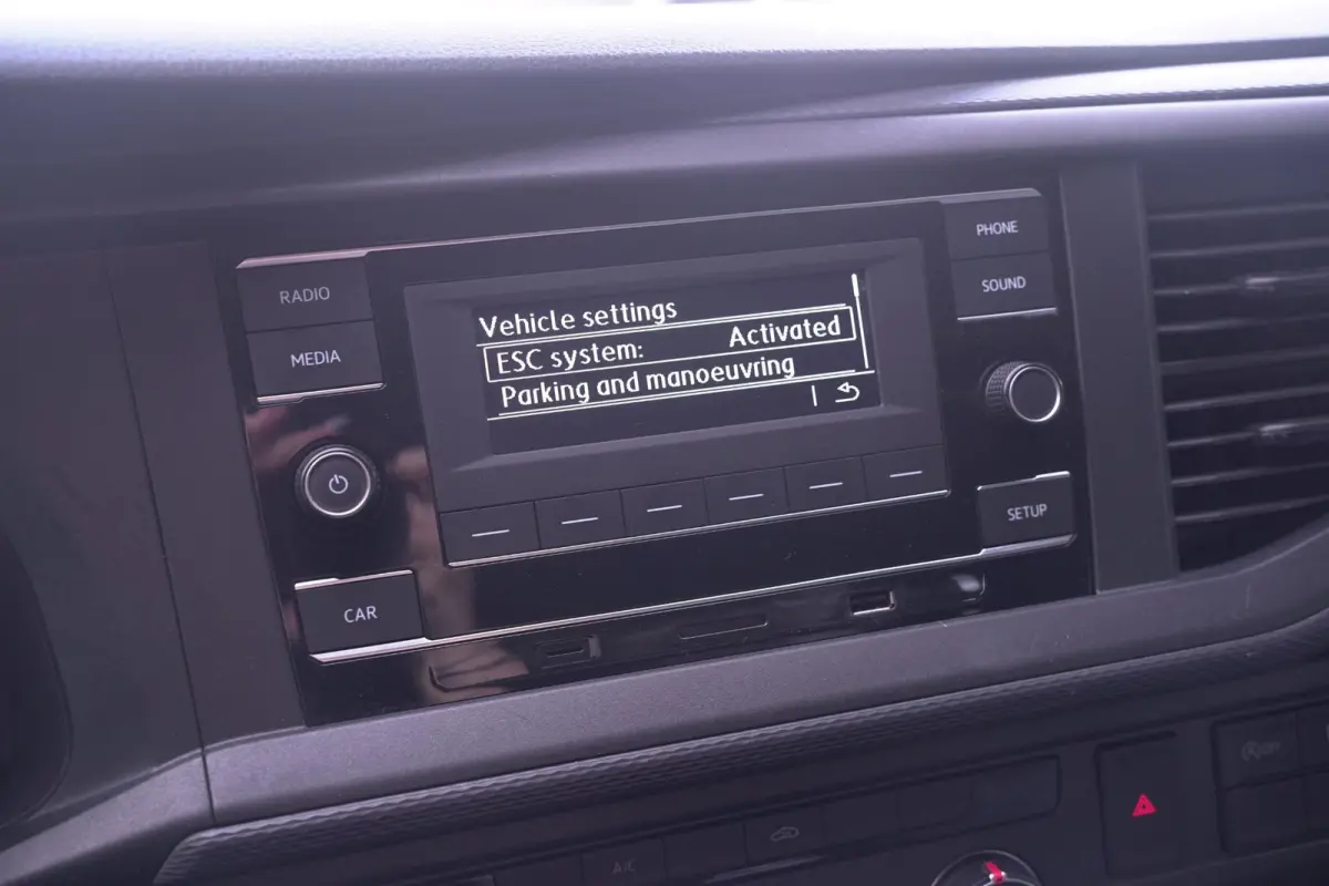 2.0 TDI 110 pk L2H1 Airco, 2-Zits, Achterklep Laadruimte Pakket, PDC V+A, Dakdragers