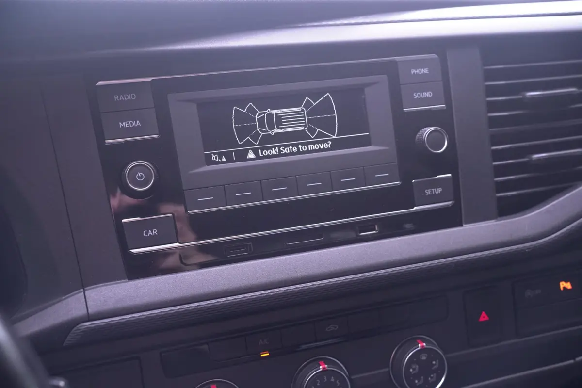 2.0 TDI 110 pk L2H1 Airco, 2-Zits, Achterklep Laadruimte Pakket, PDC V+A, Dakdragers