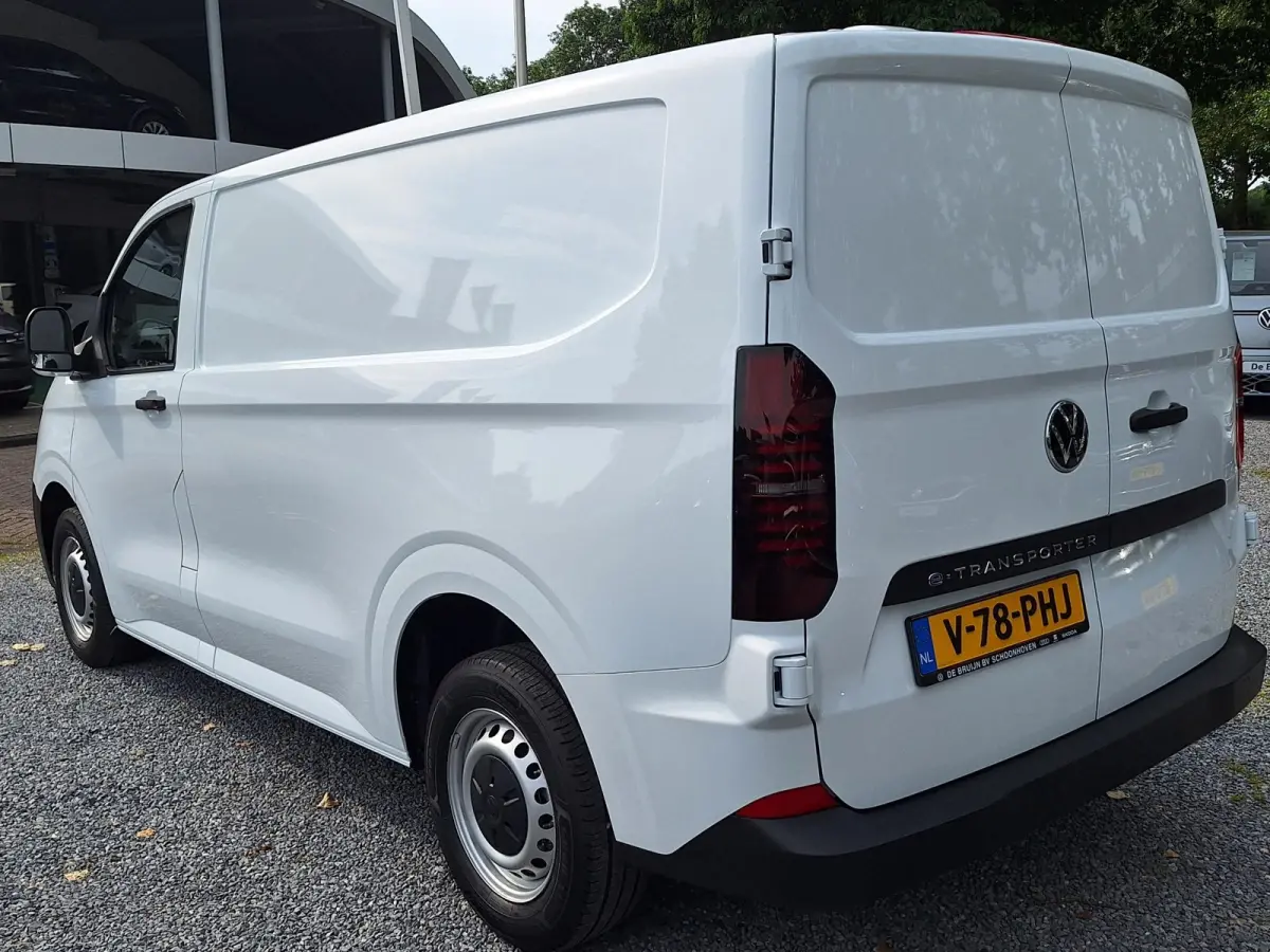 32 L1H1 100kW (Carplay,Pdc,Pomp,5j gar)