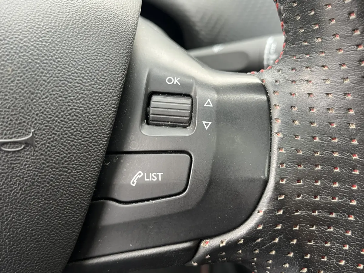 PureTech 110 GT-line | Trekhaak | Carplay/Android Auto | Panoramadak |