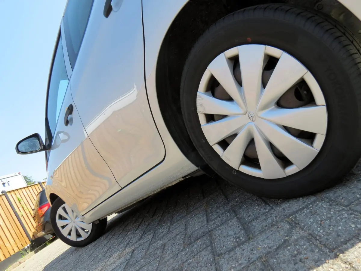 1.0 VVT-i x-fun 5-DRS NIEUWE TYPE | AIRCO | DEALER ONDERHOUDEN | BLUETOOTH |