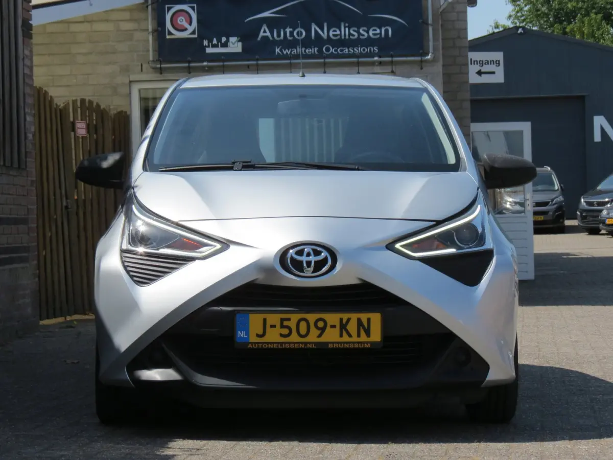 1.0 VVT-i x-fun 5-DRS NIEUWE TYPE | AIRCO | DEALER ONDERHOUDEN | BLUETOOTH |